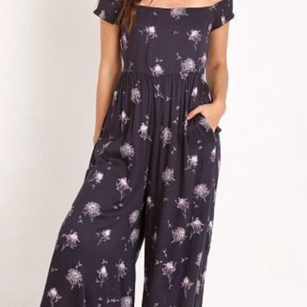 Free People Astrid Jumper Navy Floral Size XS Peasant Boho Cottage Floral